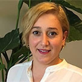 Emel Özbek